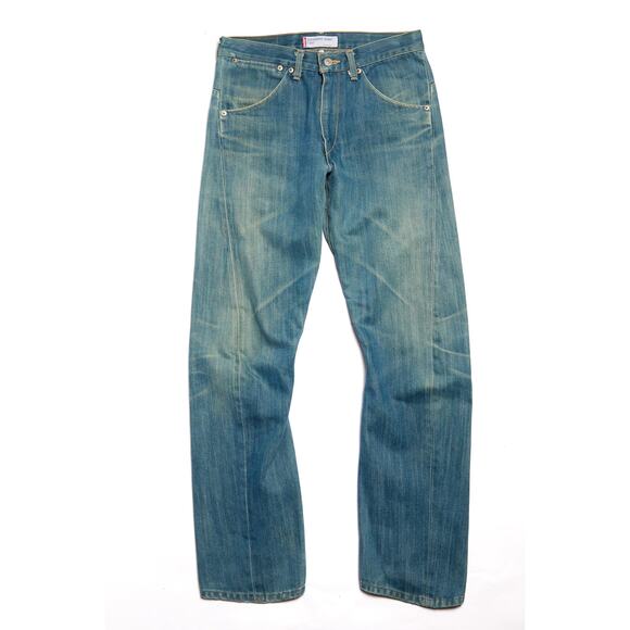 Vintage Levi’s Engineered 3D Distressed Jeans W32x31 - Picture 1 of 3